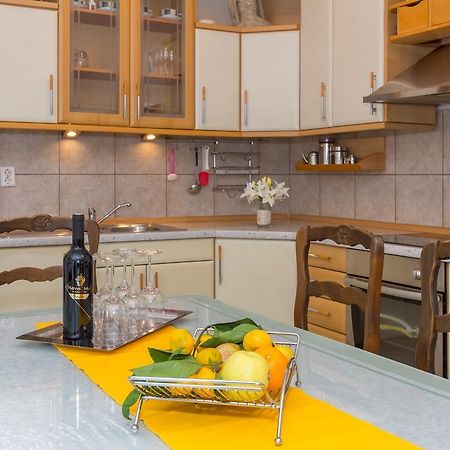 Apartment Ivo ポドストラナ エクステリア 写真