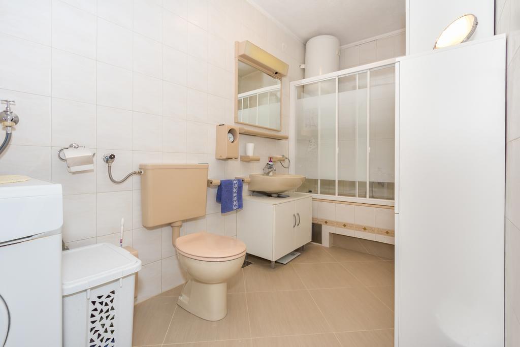 Apartment Ivo ポドストラナ エクステリア 写真
