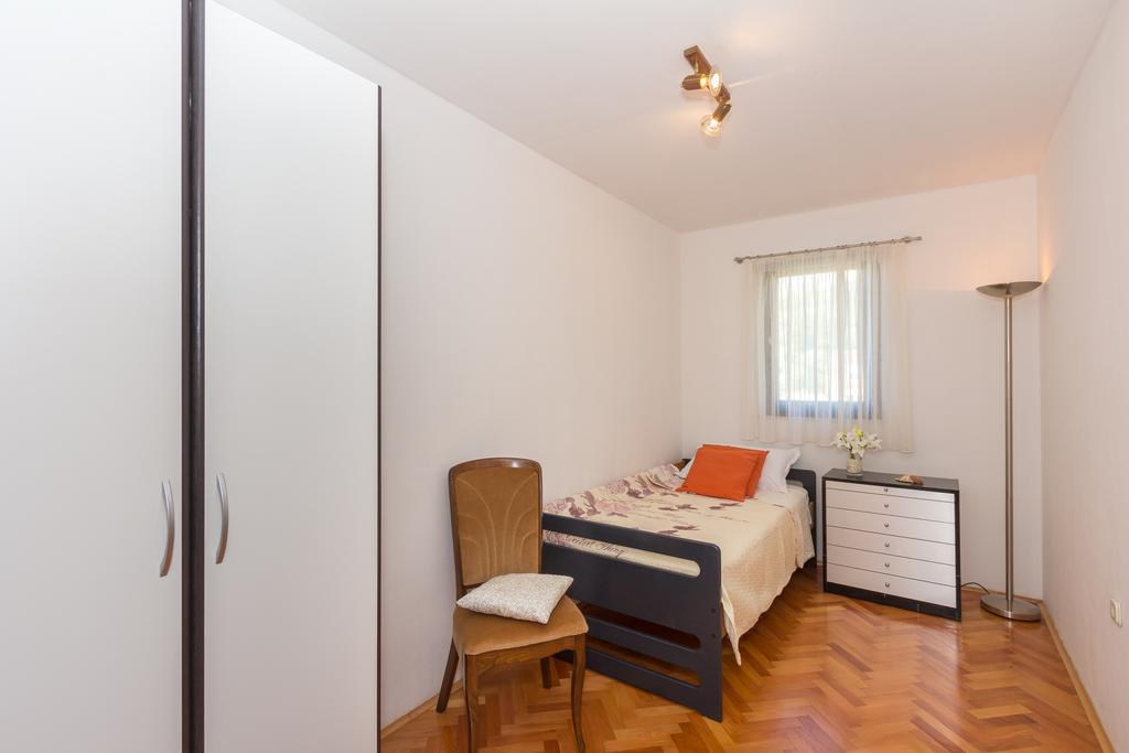 Apartment Ivo ポドストラナ エクステリア 写真